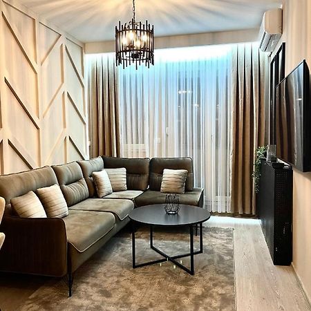 Top Apartment Pristina Exterior photo